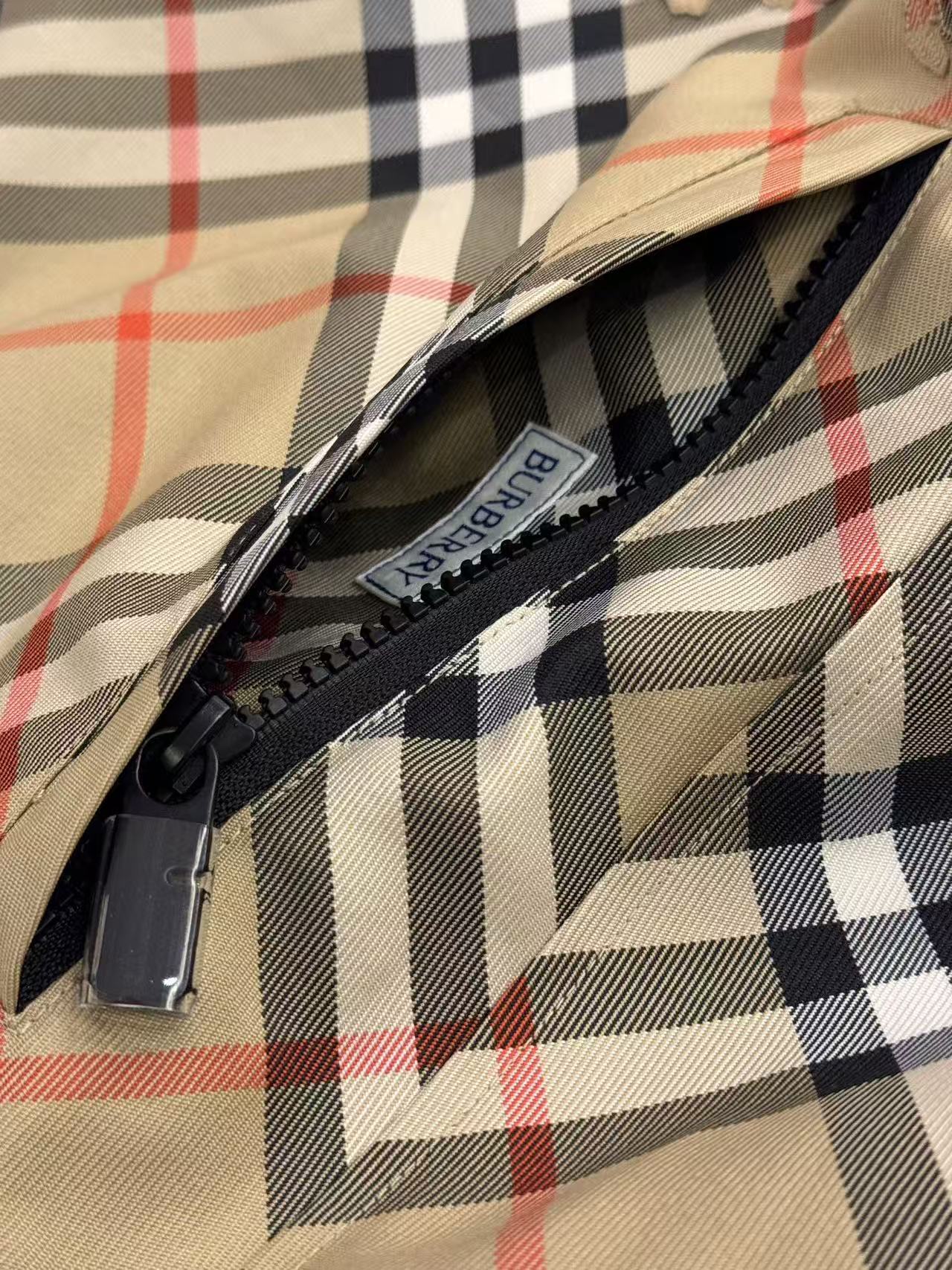 "Berry" Reversible Windbreaker