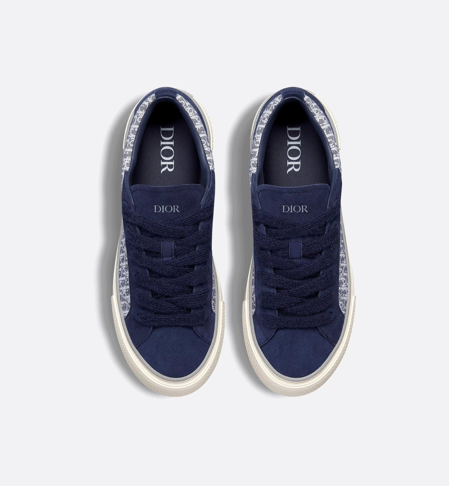 B33 Spin Sneaker