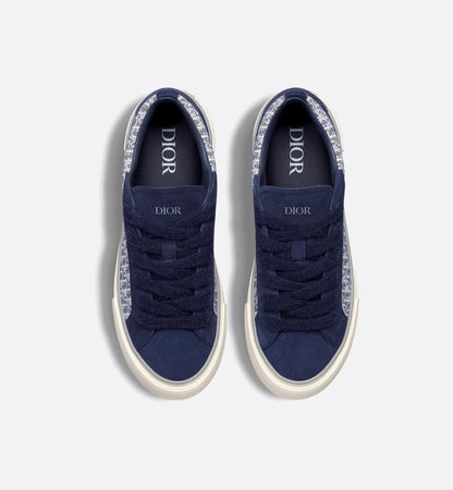 B33 Spin Sneaker