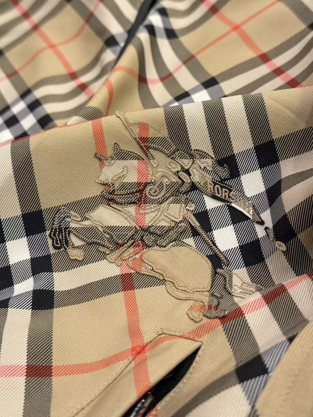 "Berry" Reversible Windbreaker