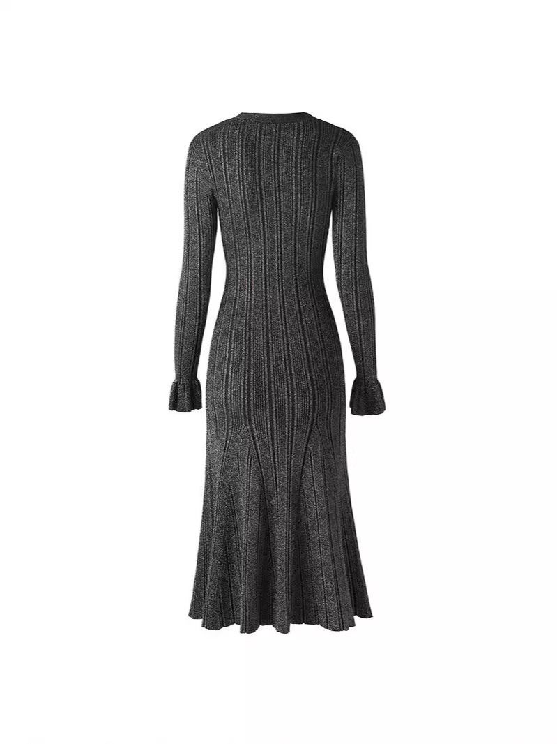 Strick-Midikleid mit Knopfleiste